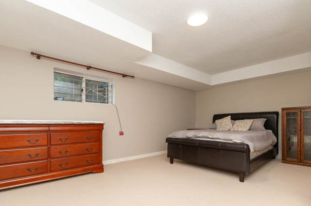 2275 lloyd ave north vancouver pemberton heights