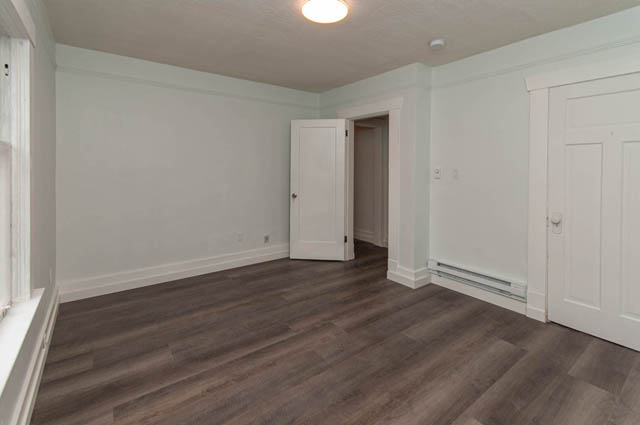  upper 1250 west 16th north vancouver norgate