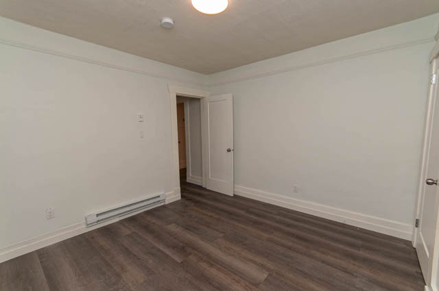 upper 1250 west 16th north vancouver norgate