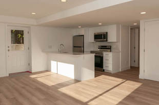 Suite - 778 Crystal Court