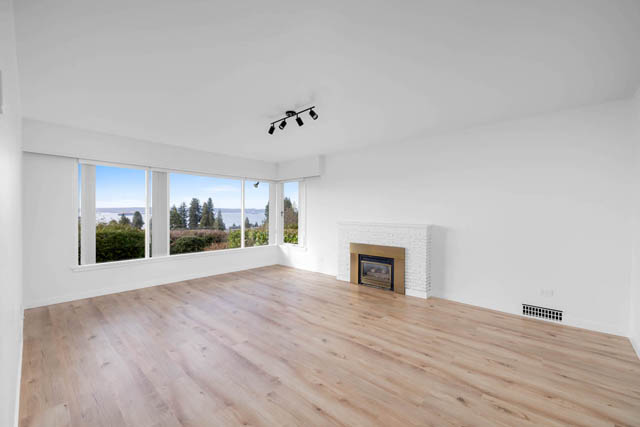 2366 nelson ave west vancouver dundarave
