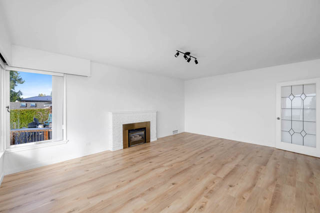 2366 nelson ave west vancouver dundarave