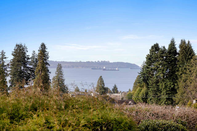 2366 nelson ave west vancouver dundarave