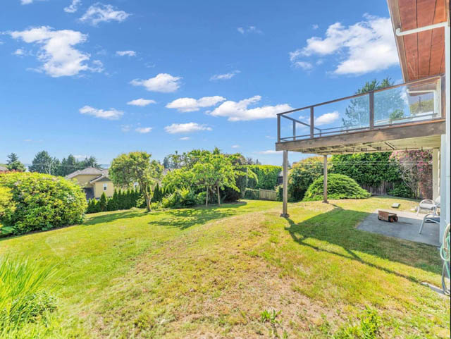 2366 nelson ave west vancouver dundarave
