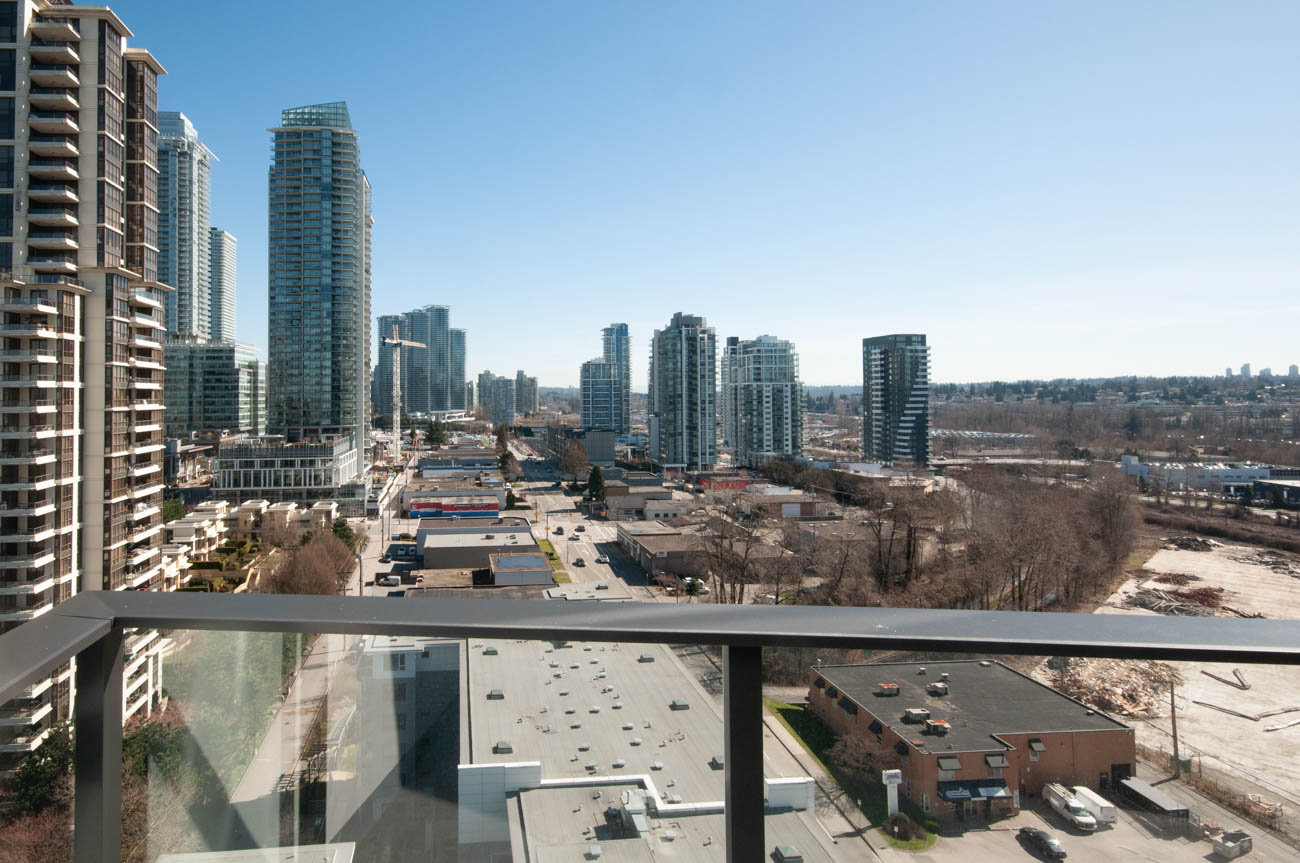 Burnaby 1 bedroom condo in Brentwood