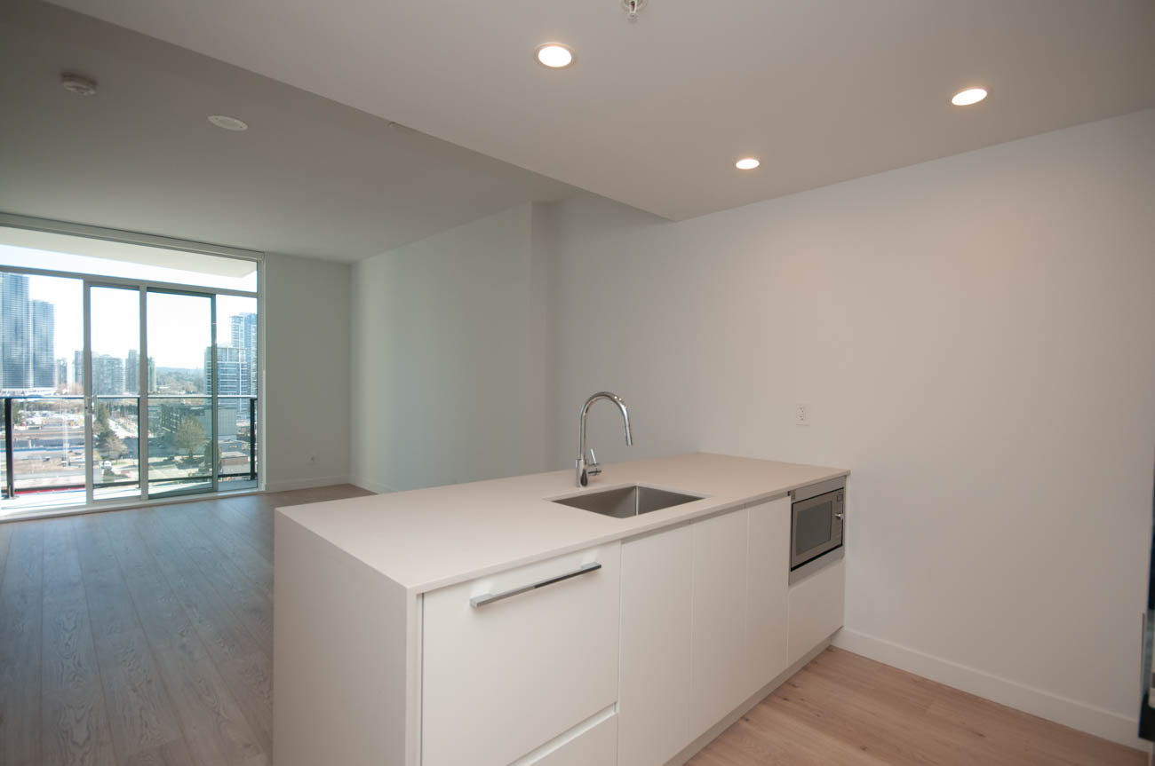 Burnaby 1 bedroom condo in Brentwood