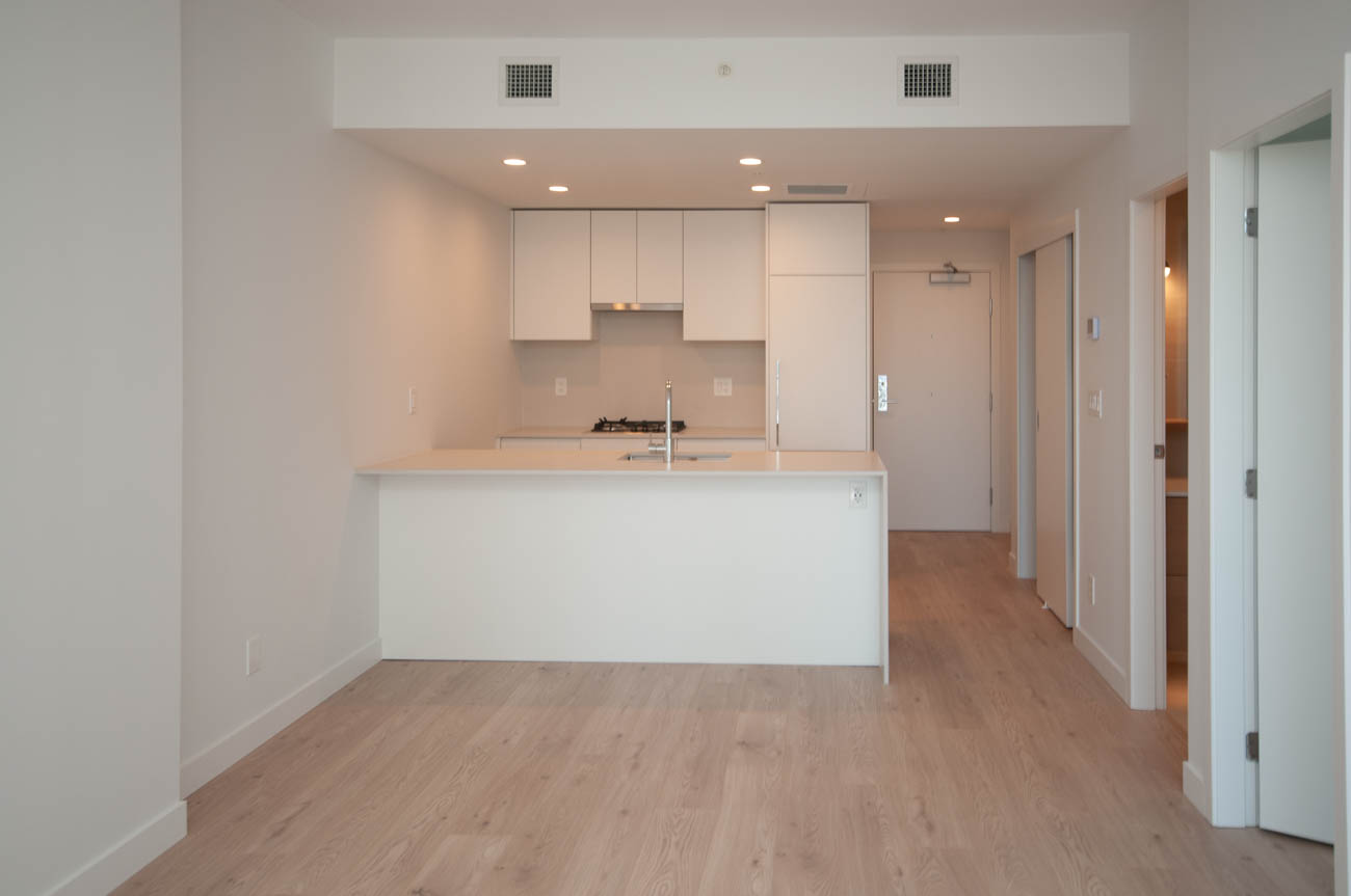 Burnaby 1 bedroom condo in Brentwood