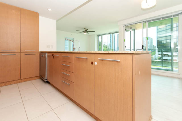 507 522 west 8th ave vancouver west side fairview