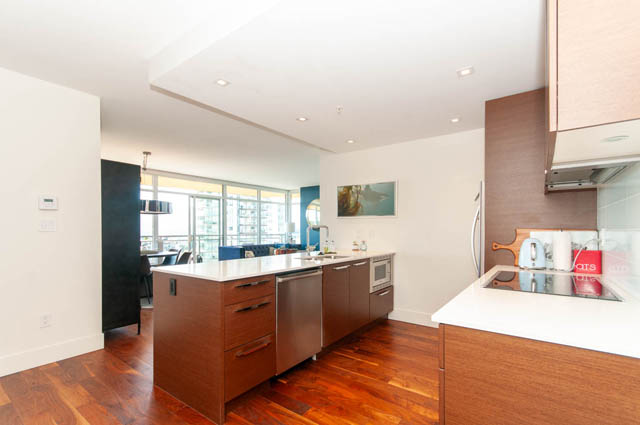 1405 111 east 13th street north vancouver lonsdale