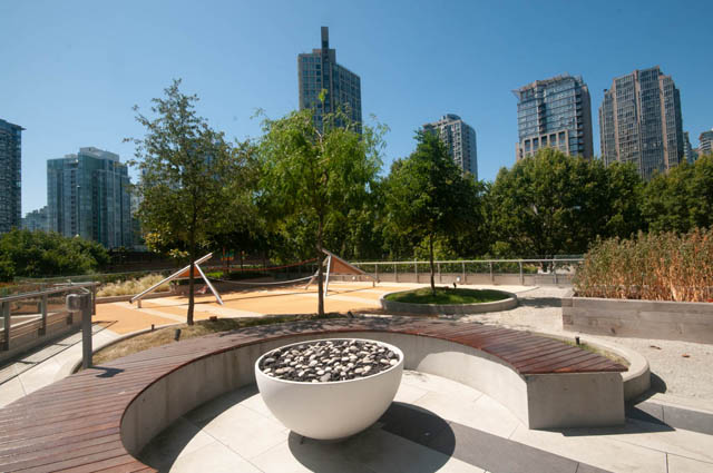 Spacious penthouse with a modern rooftop garden featuring wooden walkways and city views. - 2818  - 89 Nelson Street, Vancouver Downtown