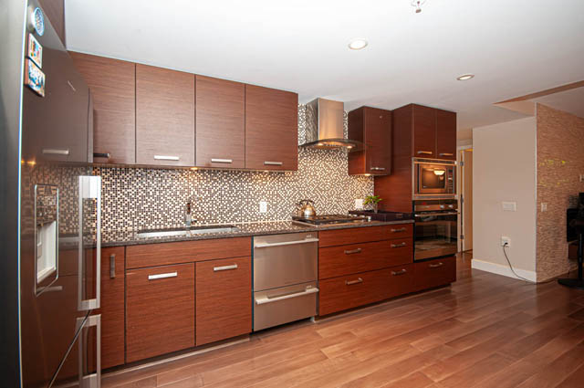 105 210 west 13th street north vancouver lonsdale