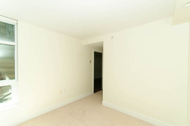 105 210 west 13th street north vancouver lonsdale