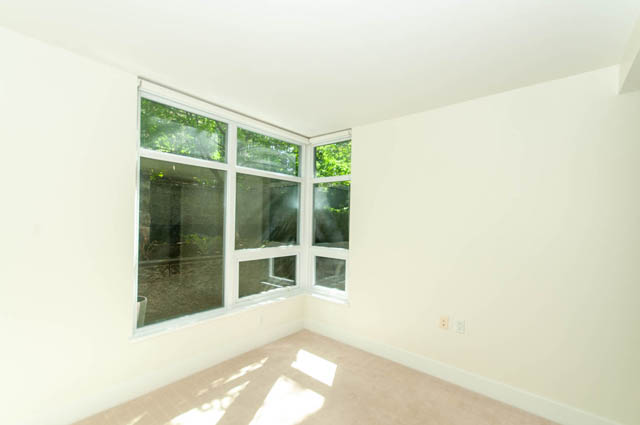 105 210 west 13th street north vancouver lonsdale
