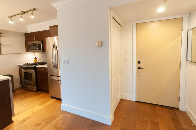 206 857 15th st west north vancouver hamilton