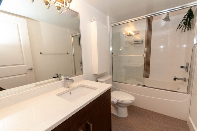206 857 15th st west north vancouver hamilton