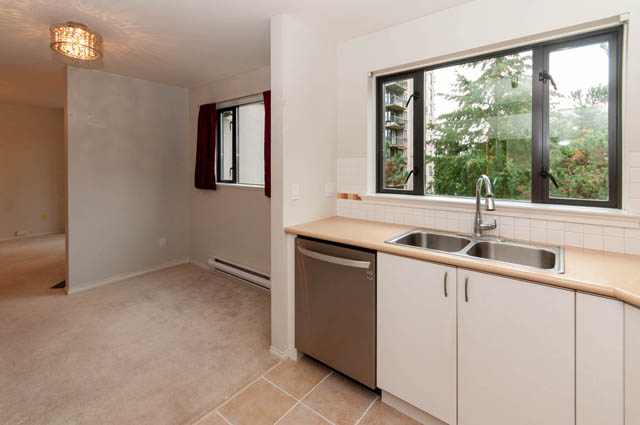 309 175 10th street east north vancouver lonsdale