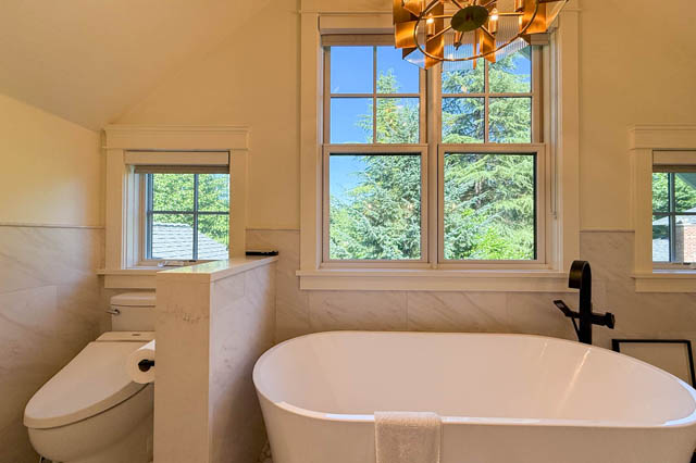 3118 fairmont road north vancouver edgemont