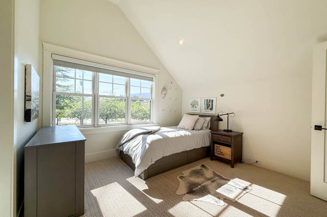 3118 fairmont road north vancouver edgemont