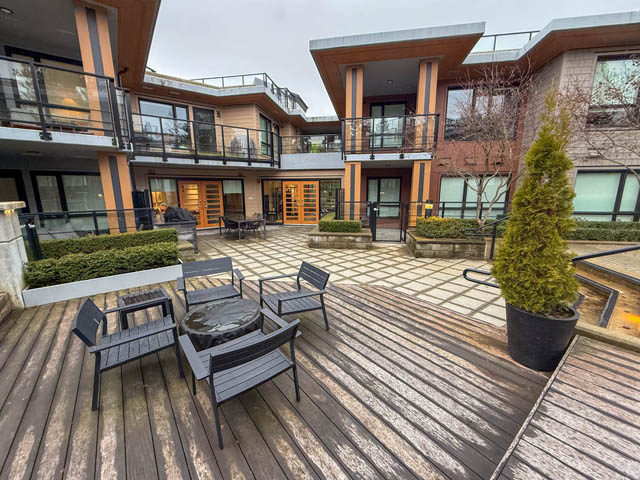 322 3220 connaught crescent north vancouver edgemont
