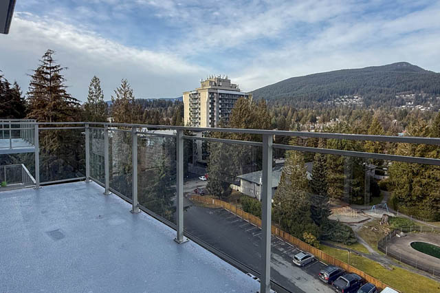 1003 2375 emery court north vancouver lynn valley