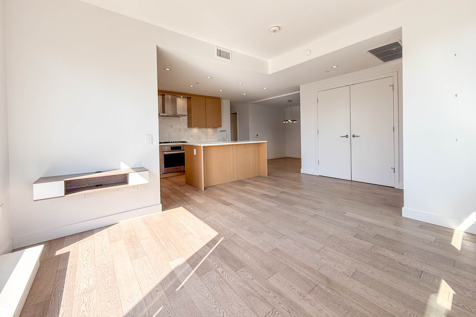 2 bedroom penthouse in Edgemont condo unfurnished - Unfurnished Penthouse Apartment Decor