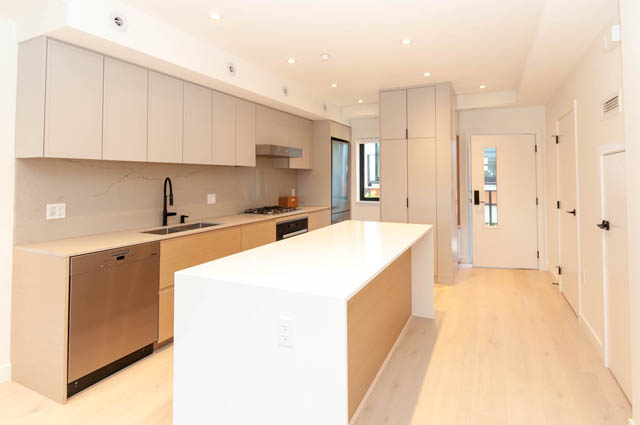 74 570 w 28th ave vancouver west side cambie