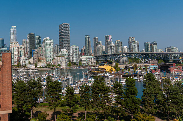 804 1470 pennyfarthing dr vancouver west side kitsilano