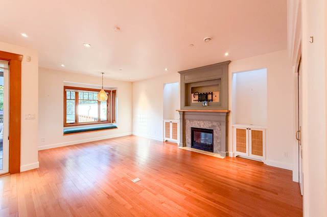 main 2082 e13th ave vancouver east side commercial drive