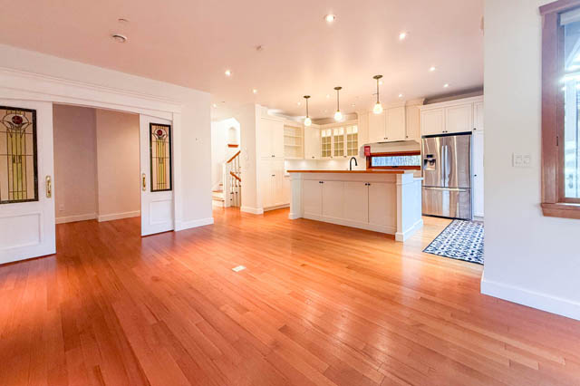 main 2082 e13th ave vancouver east side commercial drive