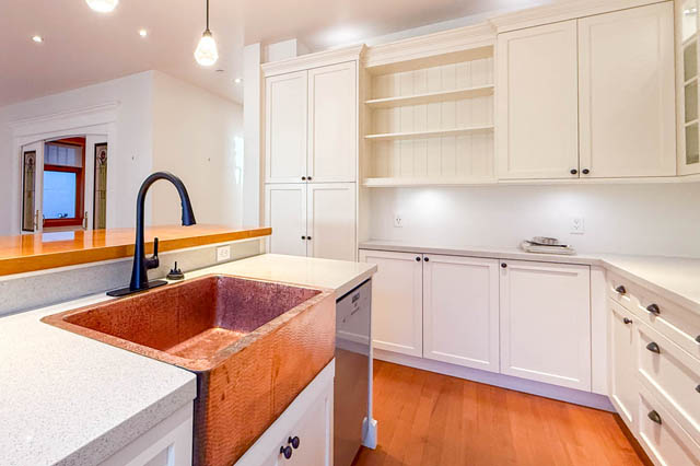 main 2082 e13th ave vancouver east side commercial drive
