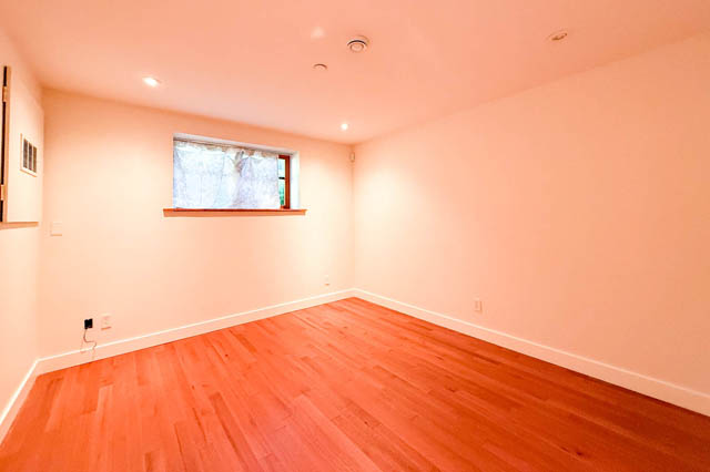 main 2082 e13th ave vancouver east side commercial drive