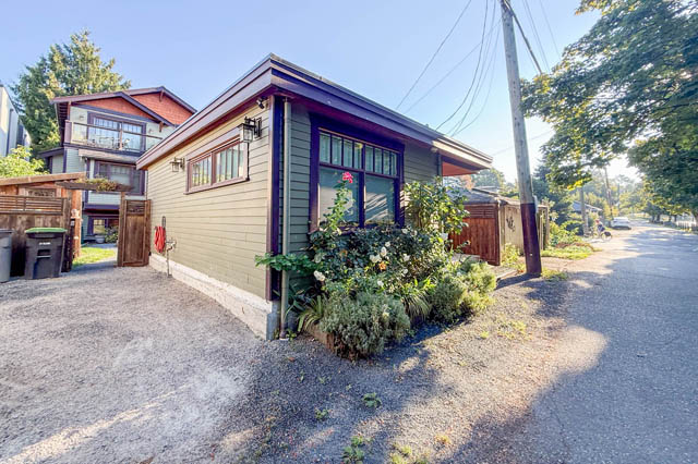 main 2082 e13th ave vancouver east side commercial drive