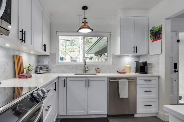139 3300 capilano rd north vancouver edgemont