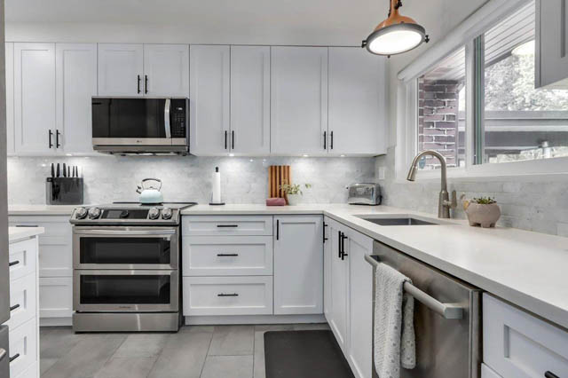 139 3300 capilano rd north vancouver edgemont