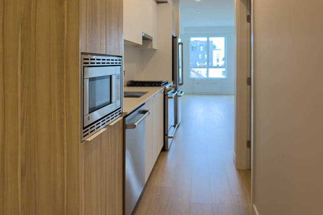 323 2450 garden drive vancouver east side east broadway