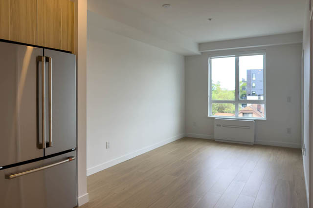 323 2450 garden drive vancouver east side east broadway