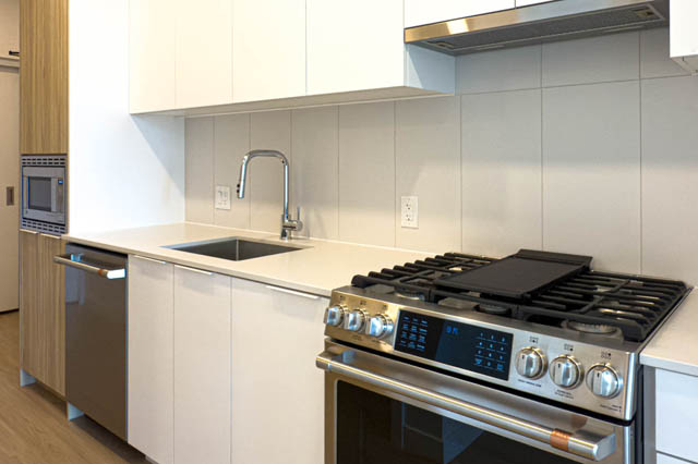 323 2450 garden drive vancouver east side east broadway