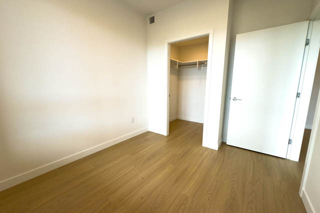 323 2450 garden drive vancouver east side east broadway
