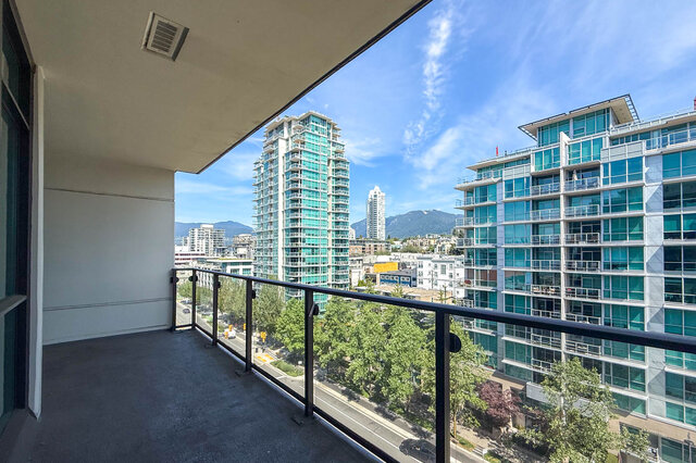 1001 162 victory ship way north vancouver lower lonsdale