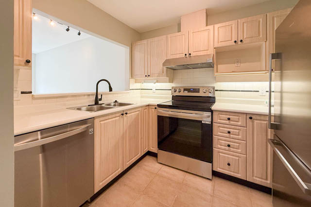 217 630 roche point drive north vancouver seymour