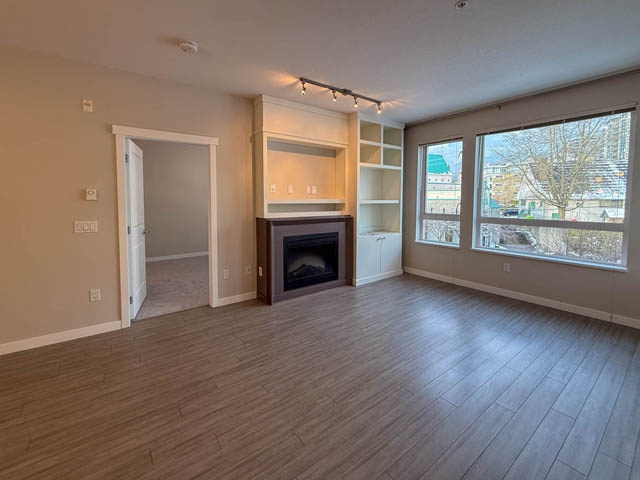 307 217 8th street north vancouver lonsdale