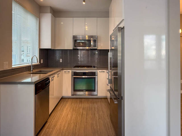307 217 8th street north vancouver lonsdale
