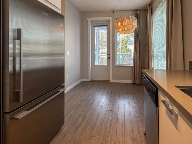 307 217 8th street north vancouver lonsdale