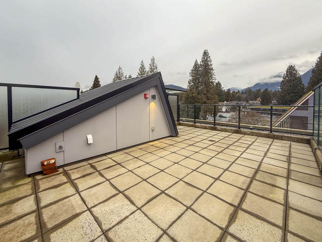 208 1055 ridgewood dr north vancouver edgemont
