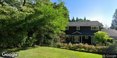 Street view of 208 - 1055 Ridgewood Drive