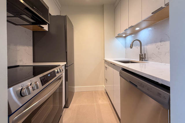 403 2150 bellevue west vancouver dundarave