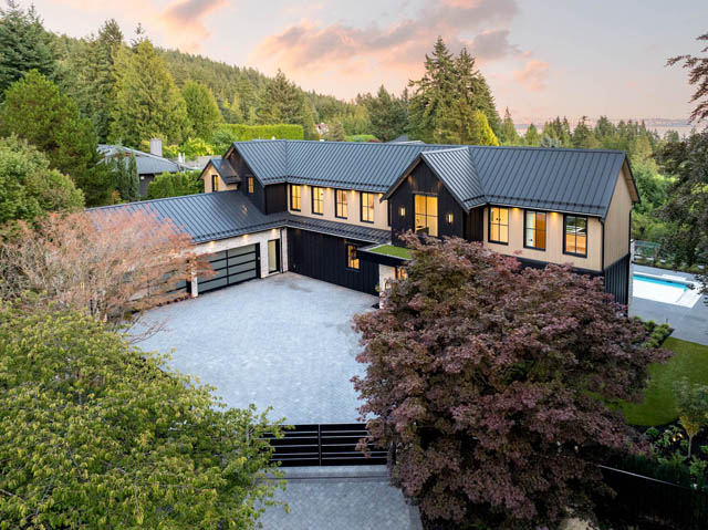 4589 woodgreen drive west vancouver caulfeild