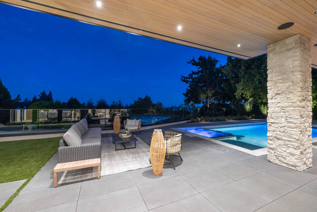 4589 woodgreen drive west vancouver caulfeild