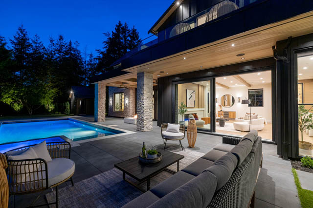 4589 woodgreen drive west vancouver caulfeild