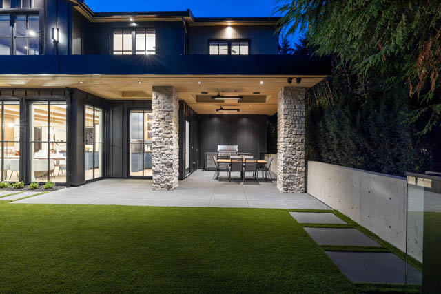 4589 woodgreen drive west vancouver caulfeild